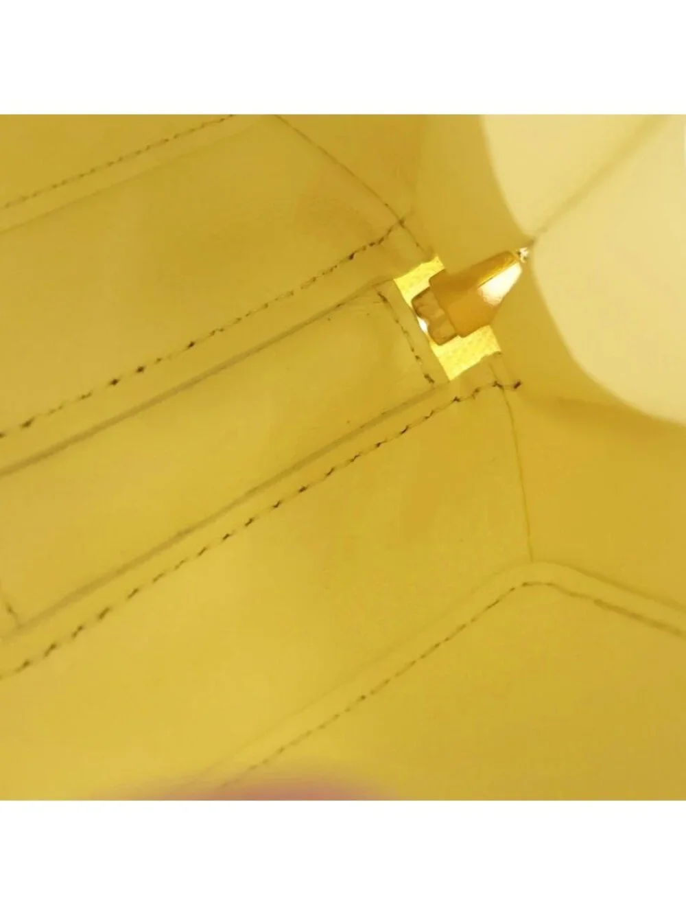 Louis Vuitton Vernis Keep My LV Heart Chain Mini Bag Yellow Gold